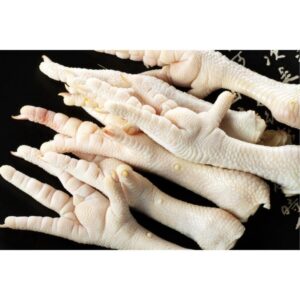 Czy psy mogą jeść kurze łapki? Sprawdź, co musisz wiedzieć!