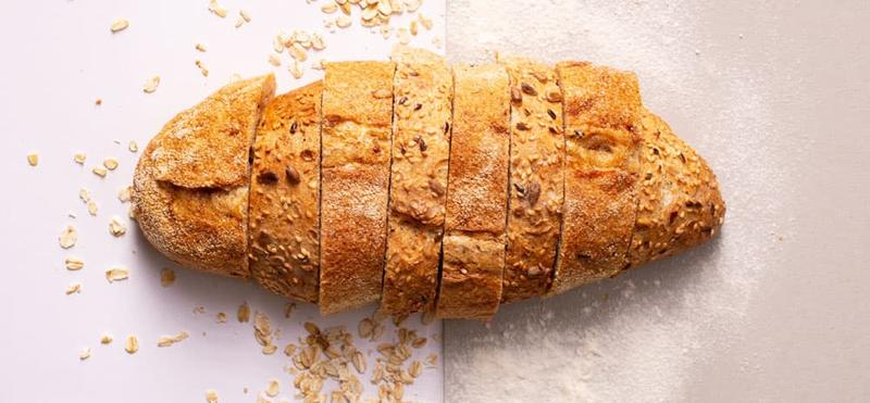 Czy chleb z masłem to smakołyk dla psa? Sprawdzamy, czy to dobry pomysł!